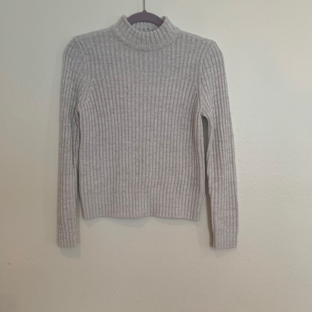 Divided light gray sweater - Picture 2 of 6